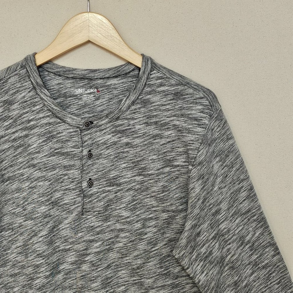 UNTUCKit Long Sleeve Henley M